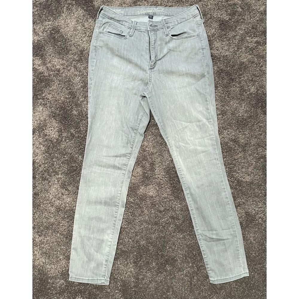 Universal Thread Women’s Jeans Light Gray